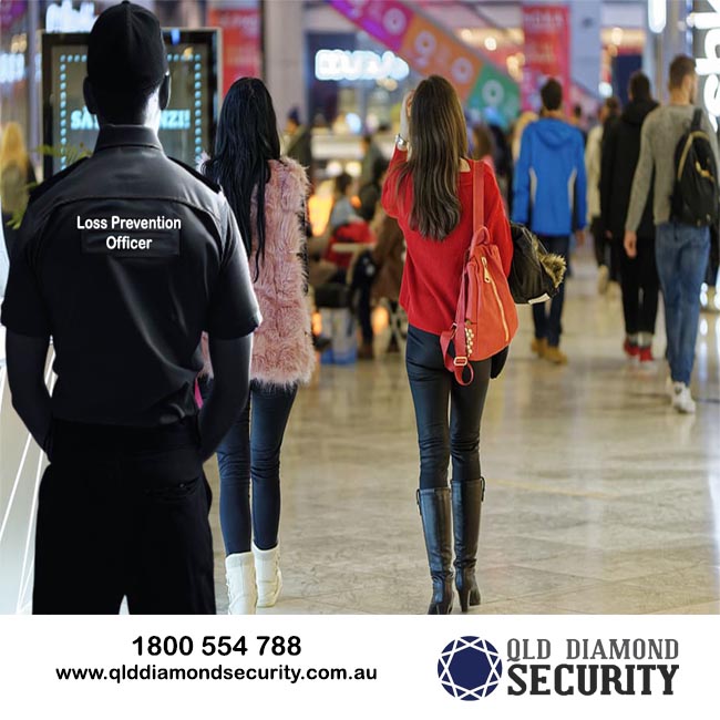 los prevention officer at a shopping mall